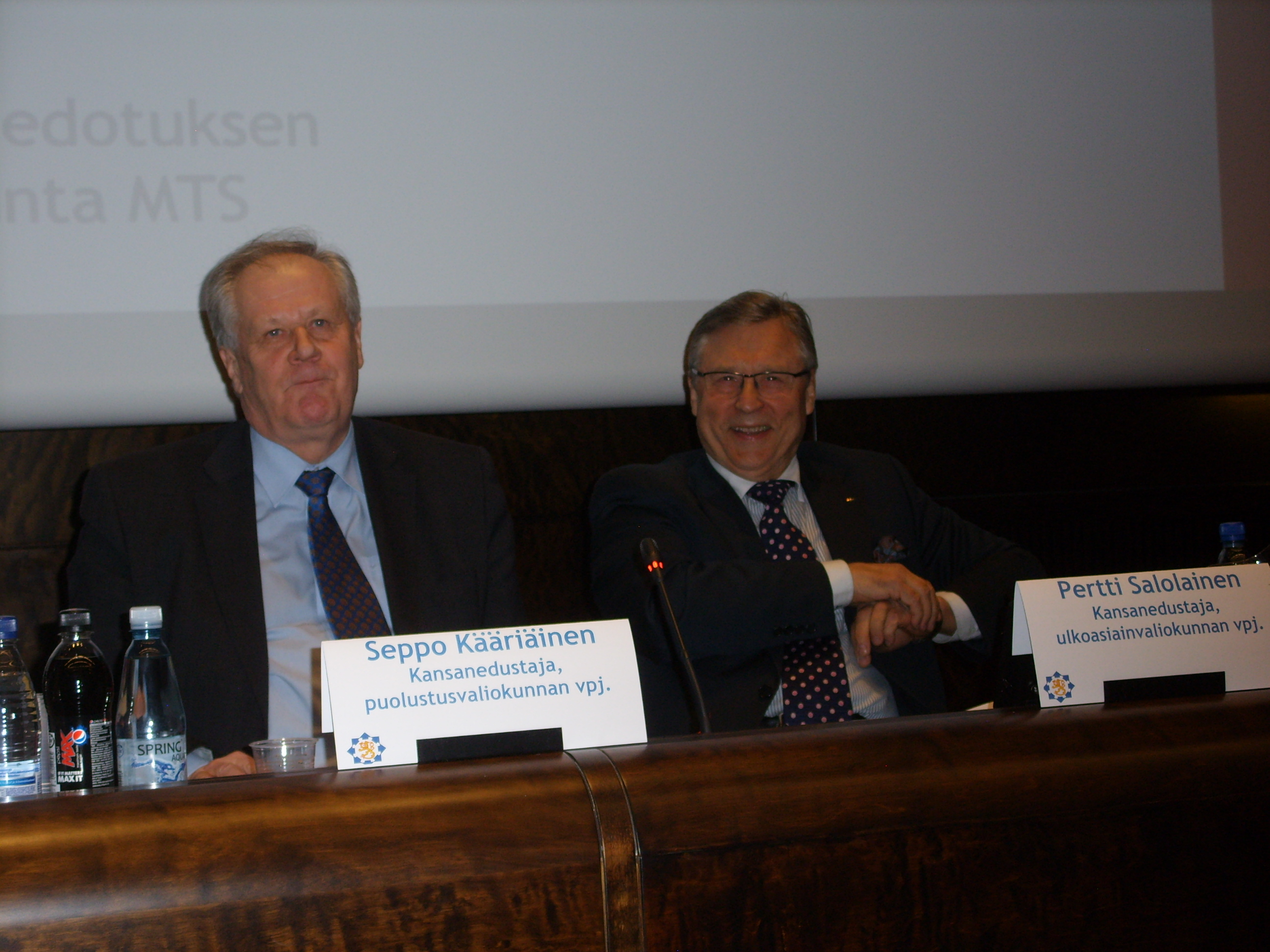 Debatti III MTS 20.3. Eduskunta Kääriäinen ja Salolainen