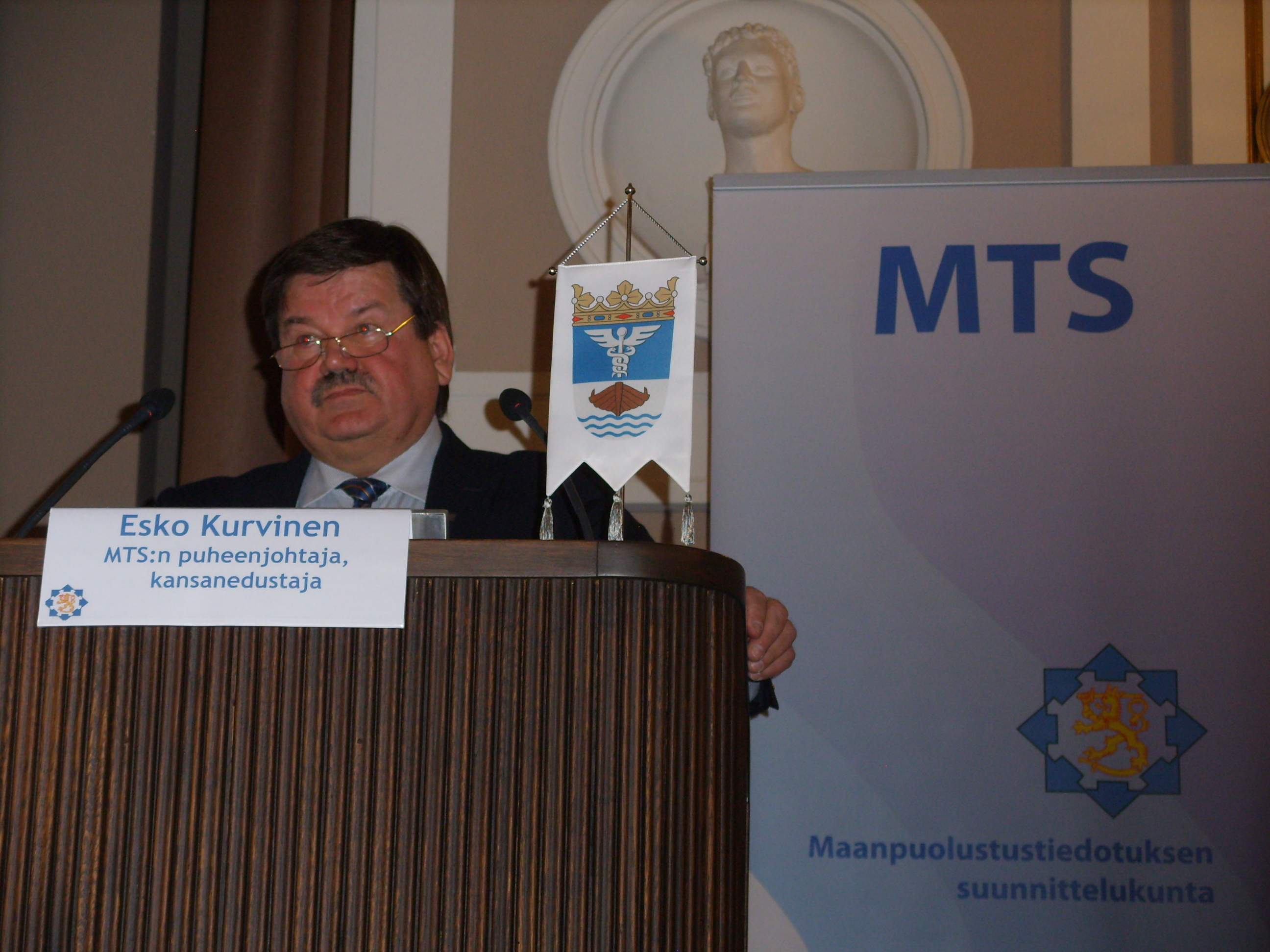 Esko Kurvinen MTS 31.3.14 Jyväskylä valtuustosali