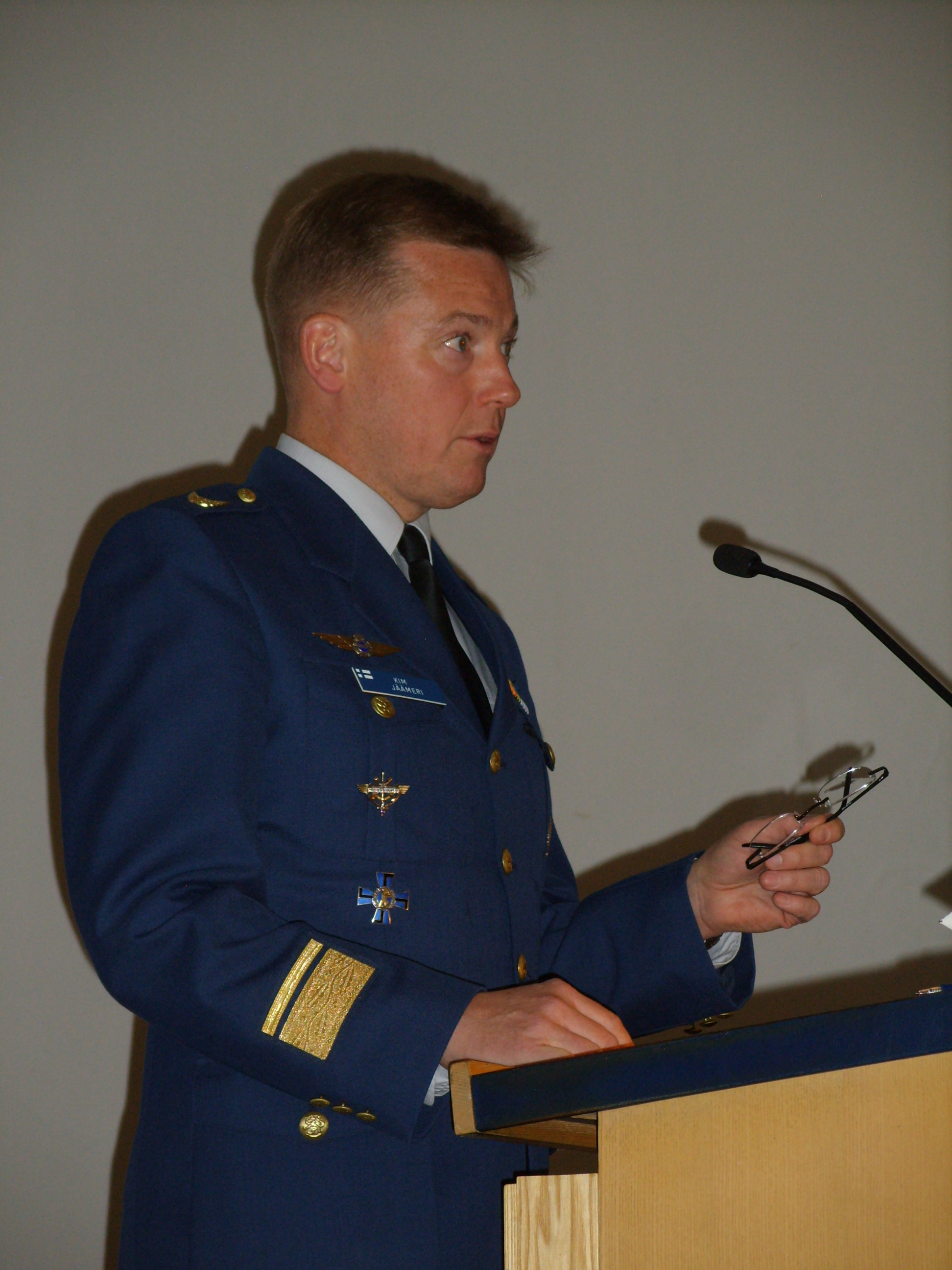 Ilmavoimien komentaja Kim Jäämeri 16.3.2015 MTS journalistiseminaari Seinäjoki