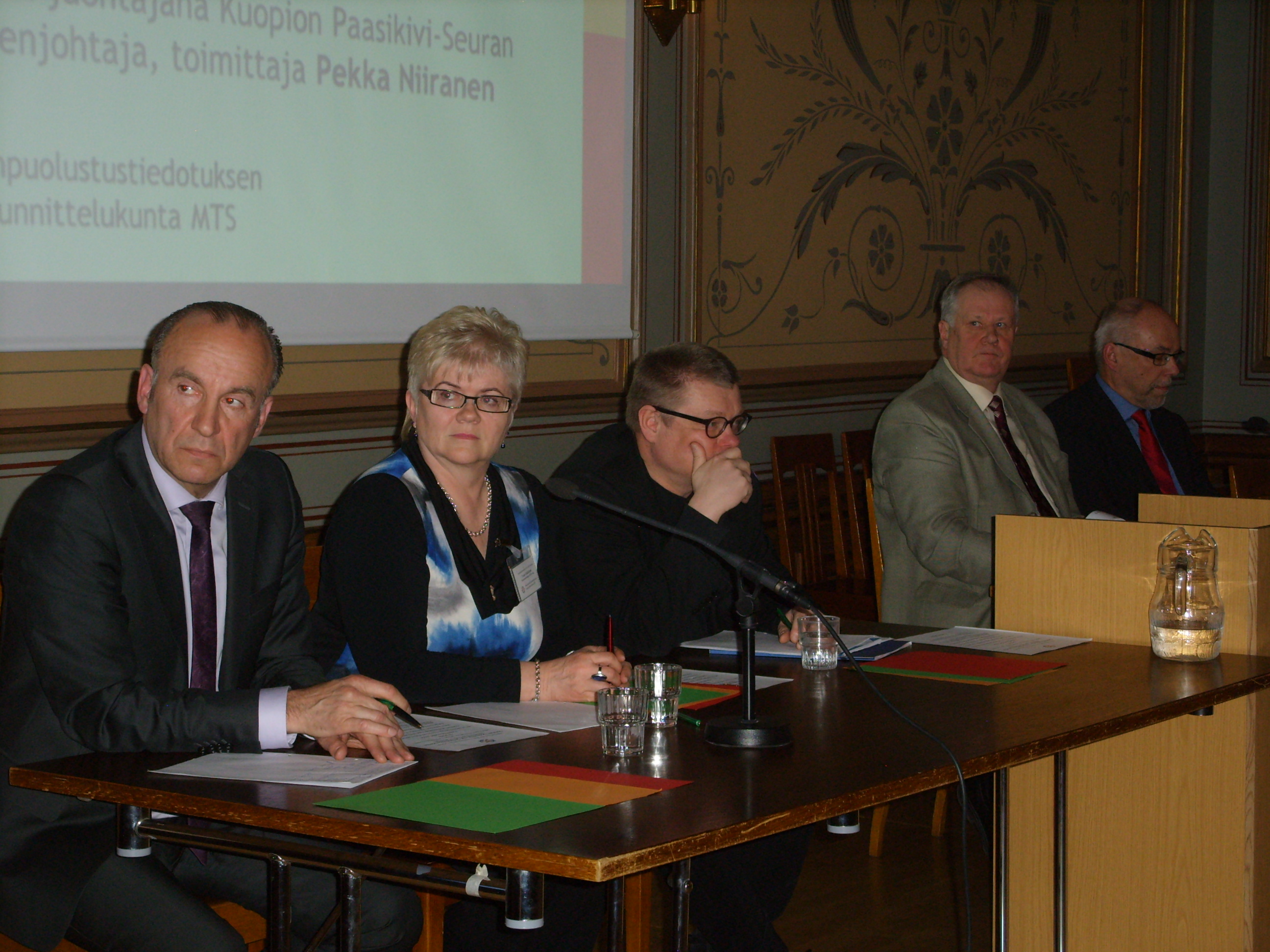 MTS Yleisötilaisuuden 14.5.12 panelistit