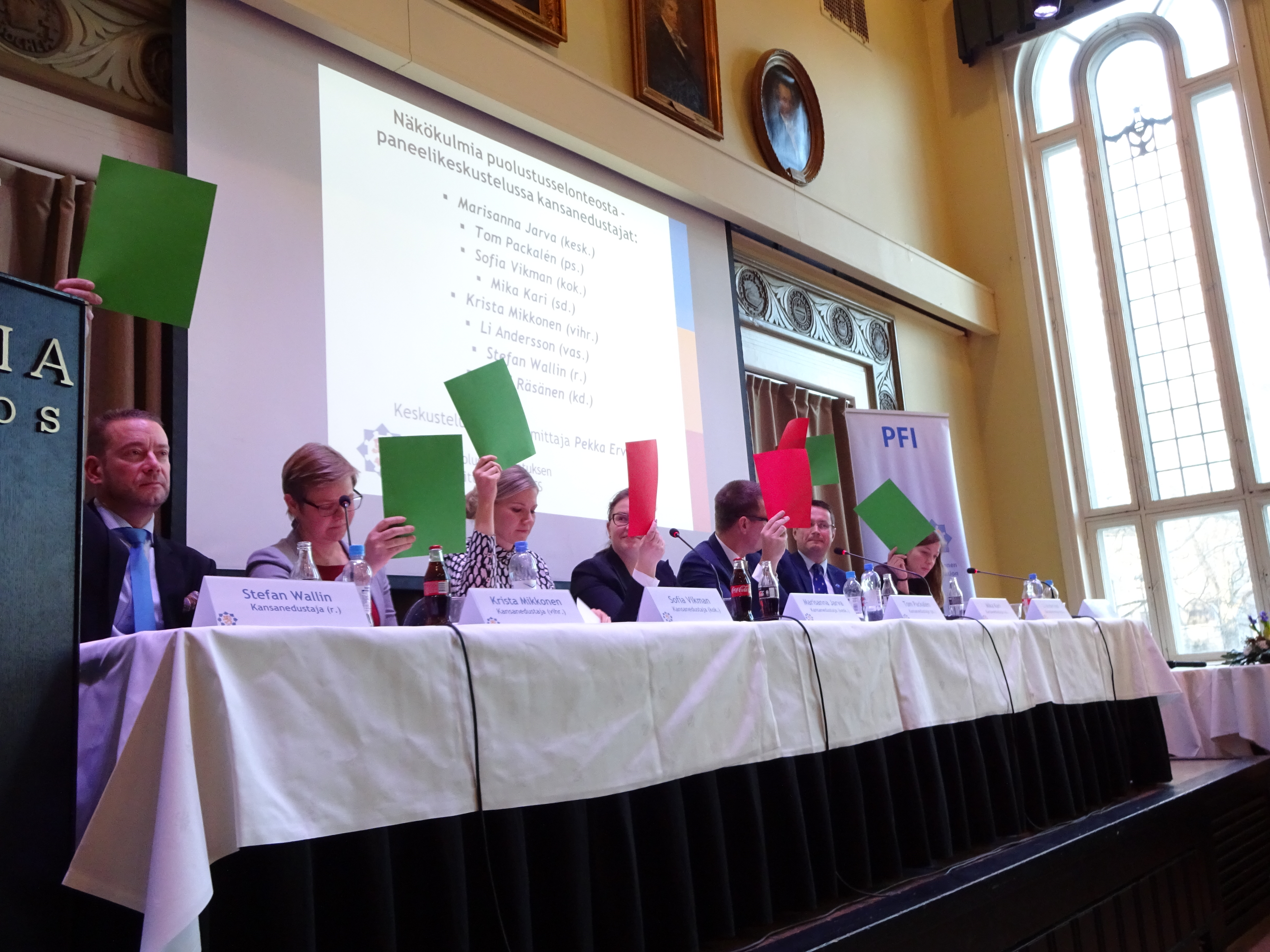 MTSn puolustusselonteko -seminaarin äänestys 21.2.17