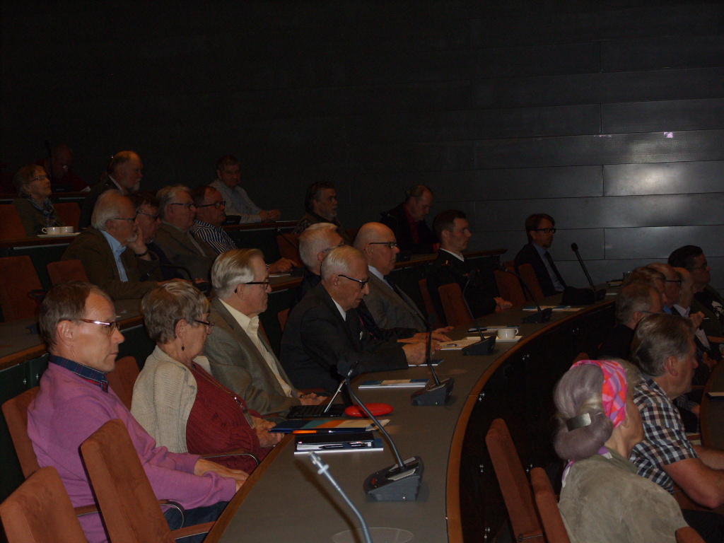 MTSn yleisötilaisuuden yleisöä_16.5.2016_Joensuu