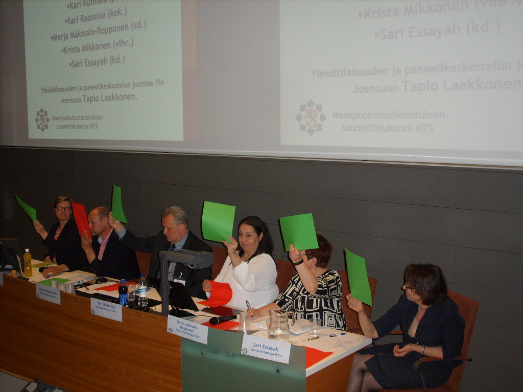 MTSn yleisötilaisuus_kansanedustajapaneelin äänestys_16.5.201_Joensuu