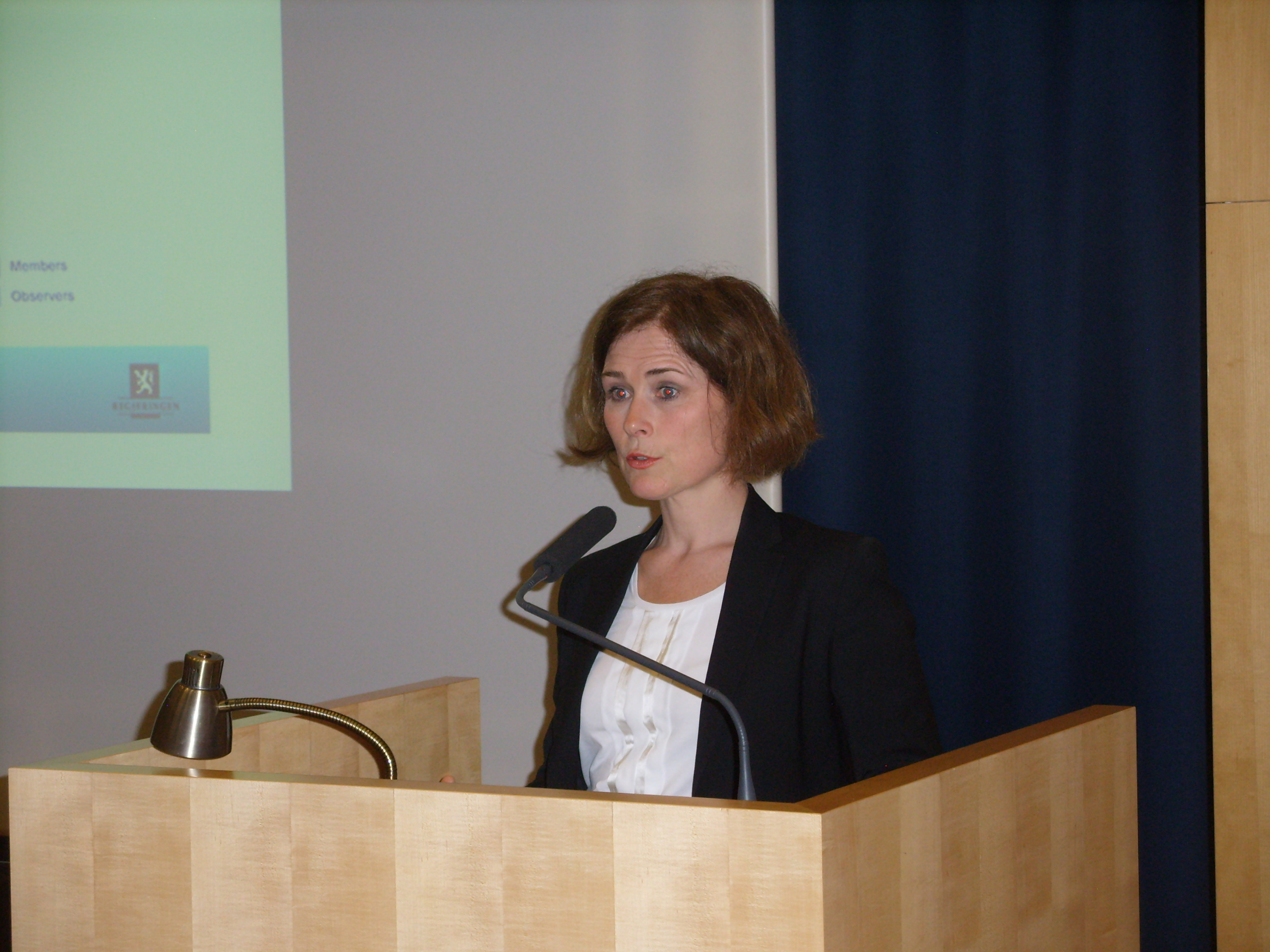 Norjan pääkonsuli Heidi Olufsen Suomen Pietarin pääkonsulaatissa 25.4.14