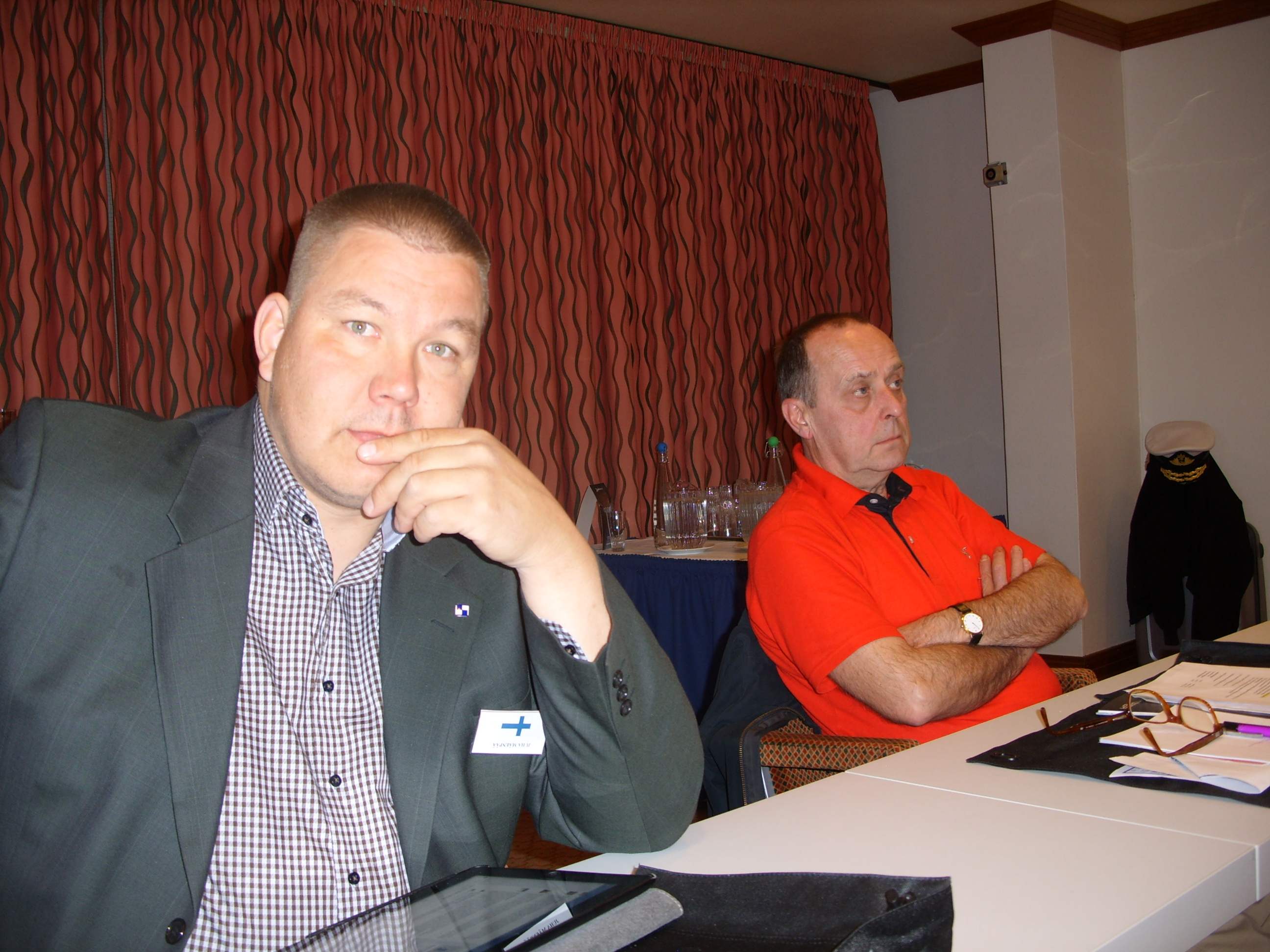 MTS:n varapuheenjohtaja Juha Mäenpää ja MTS:n koulutusjaoston varapuheenjohtaja Kenneth Stambej Stavanger