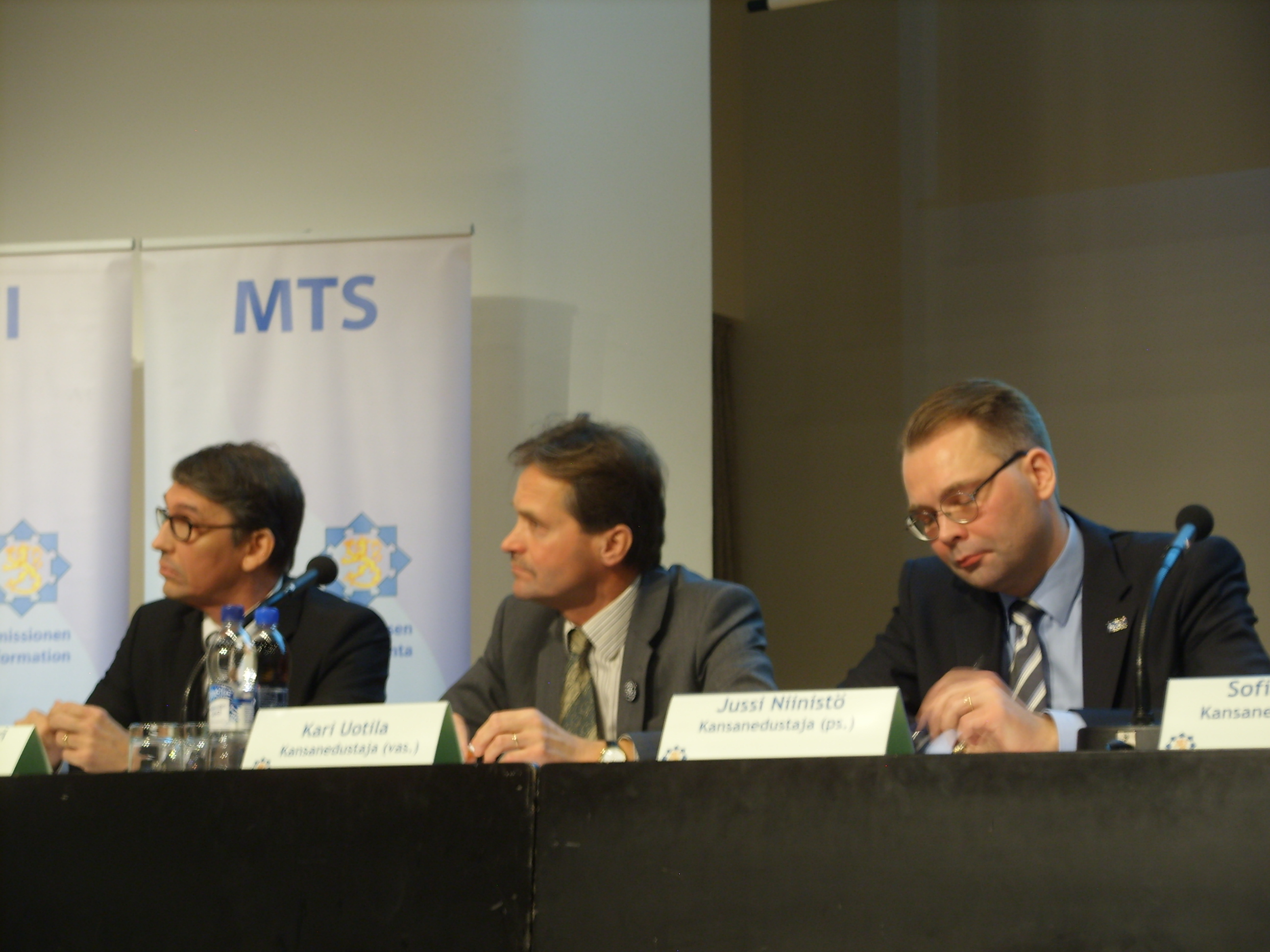 Sauli Ahvenjärvi Kari Uotila Jussi Niinistö MTS 5.11.2013