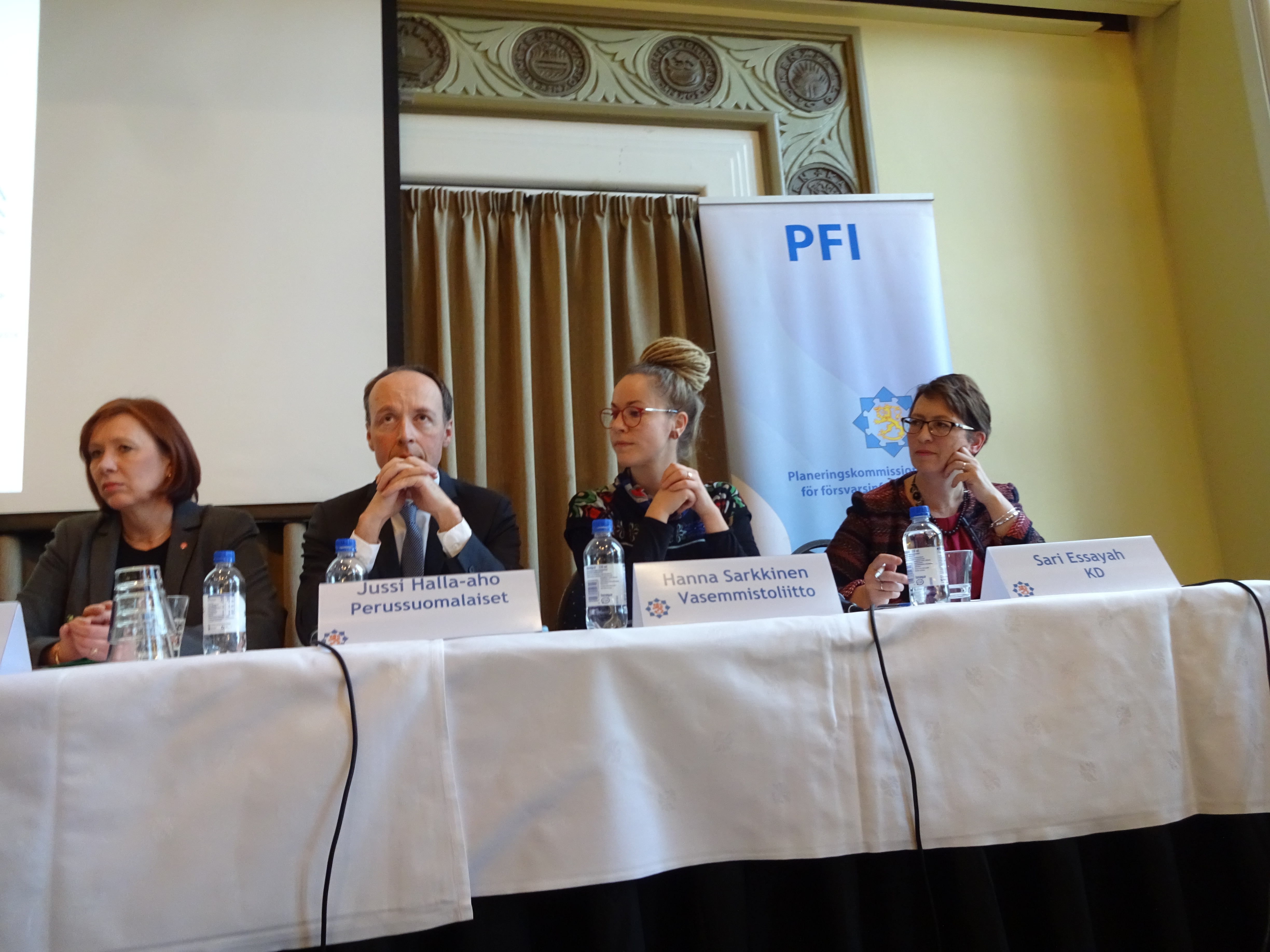 Sirpa Paatero_Jussi Halla-aho_Hanna Sarkkinen_Sari Essayah 27.2.19_MTS