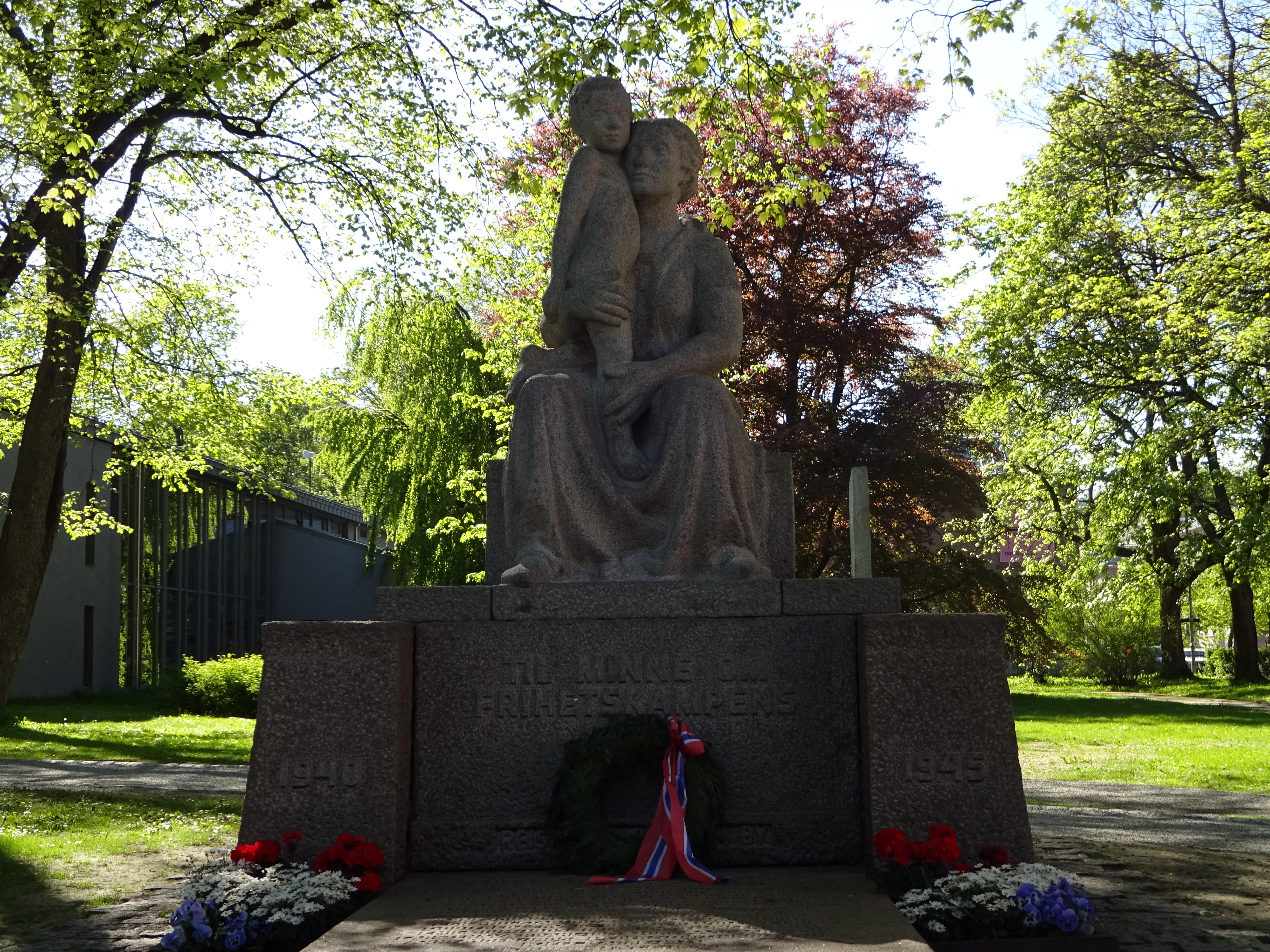 Til minne om Frihetskampens 1940-45