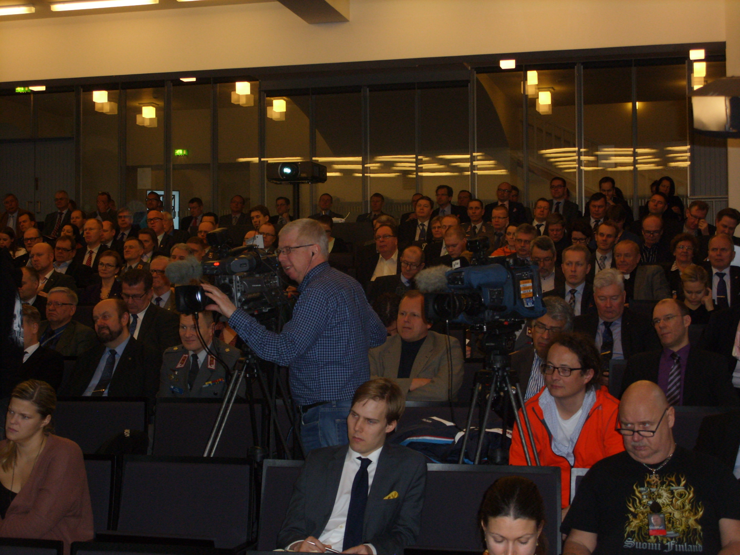 Yleisöä I 25.2.2015 MTS