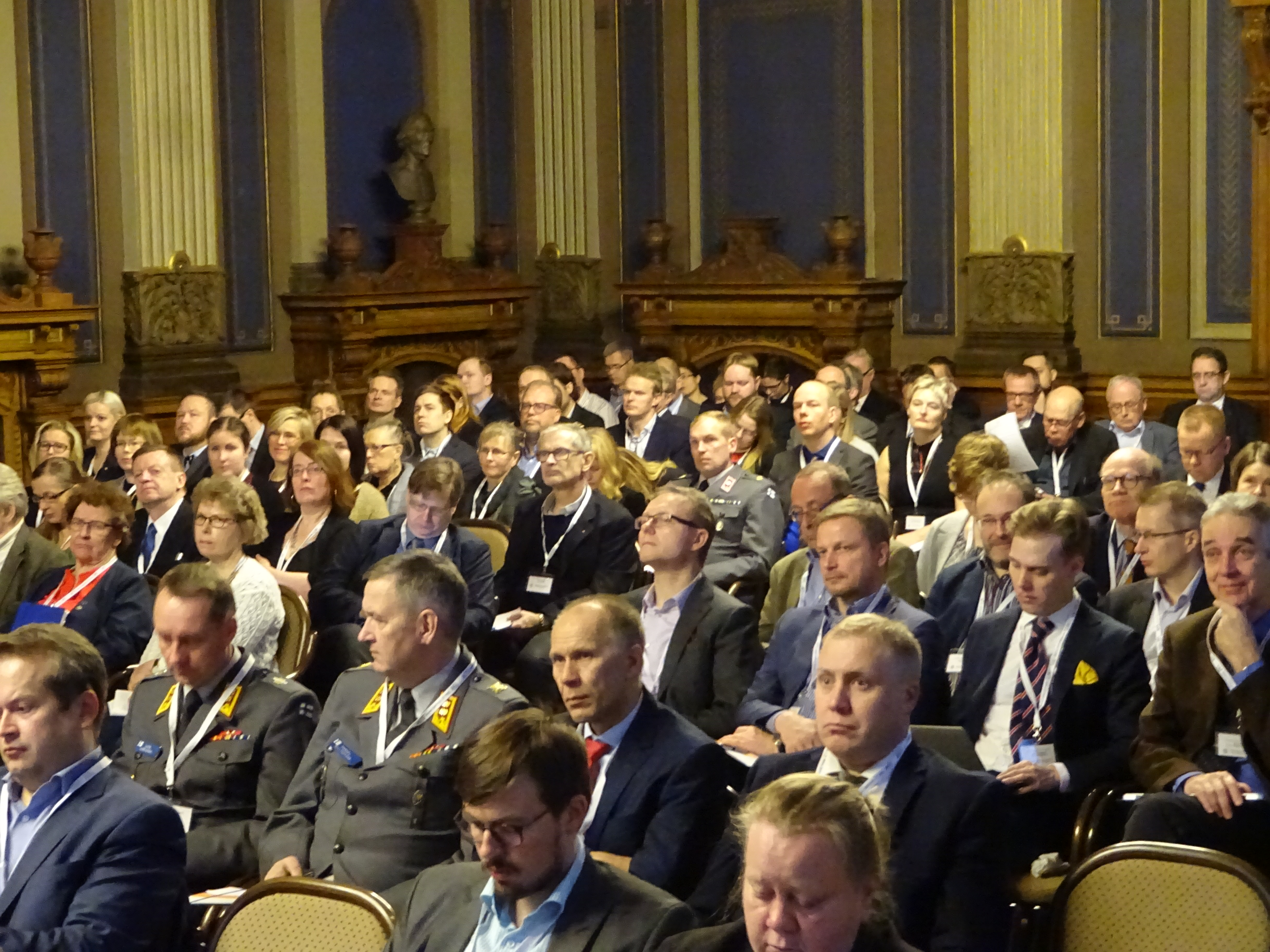 Yleisöä MTS 14.12.2017