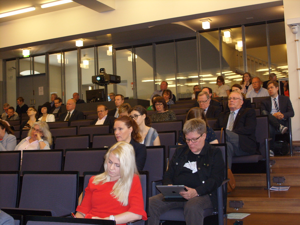 Yleisöä MTS 27.5.2016