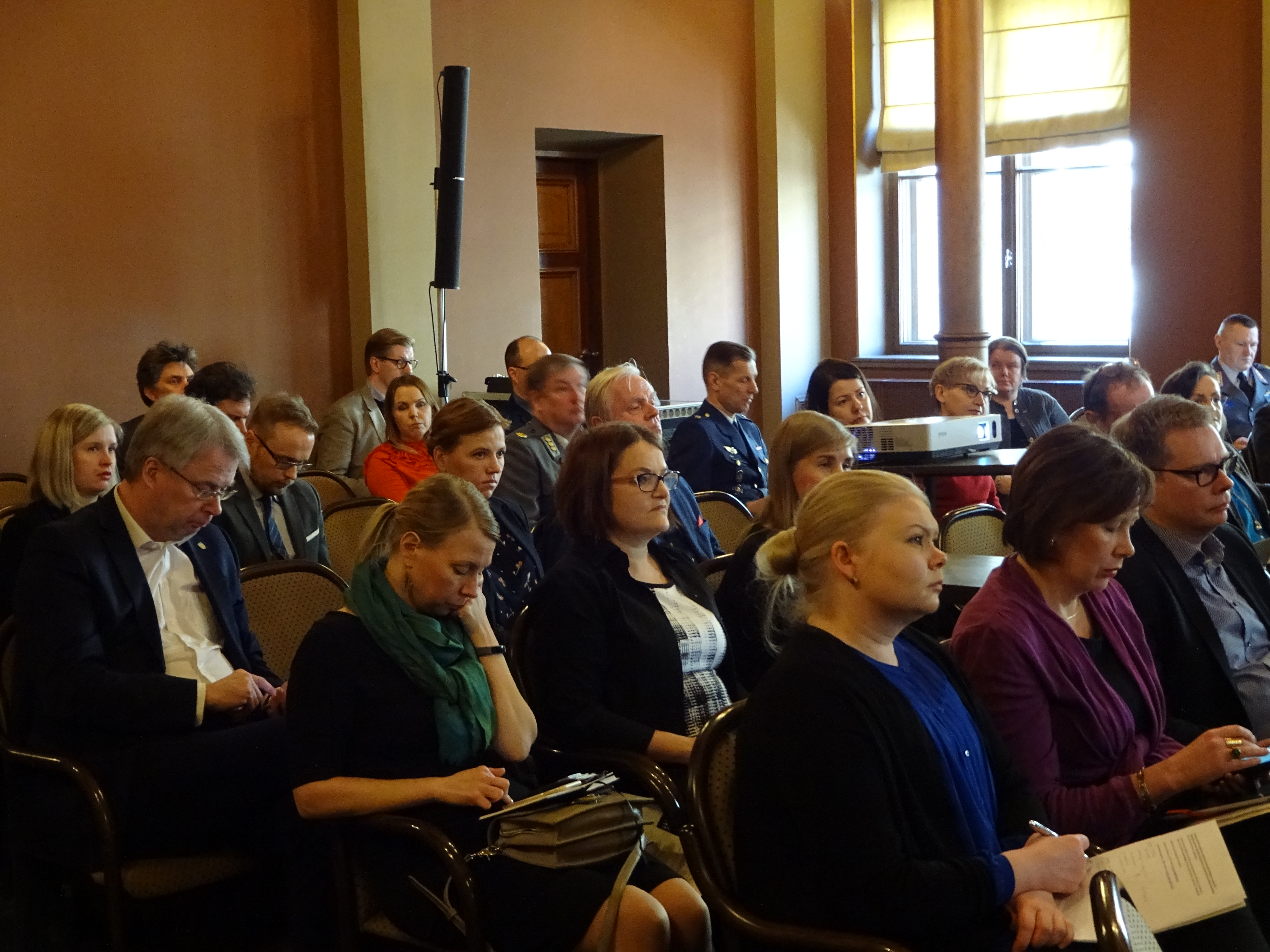 Yleisöä MTS 28.3.17 Säätytalo