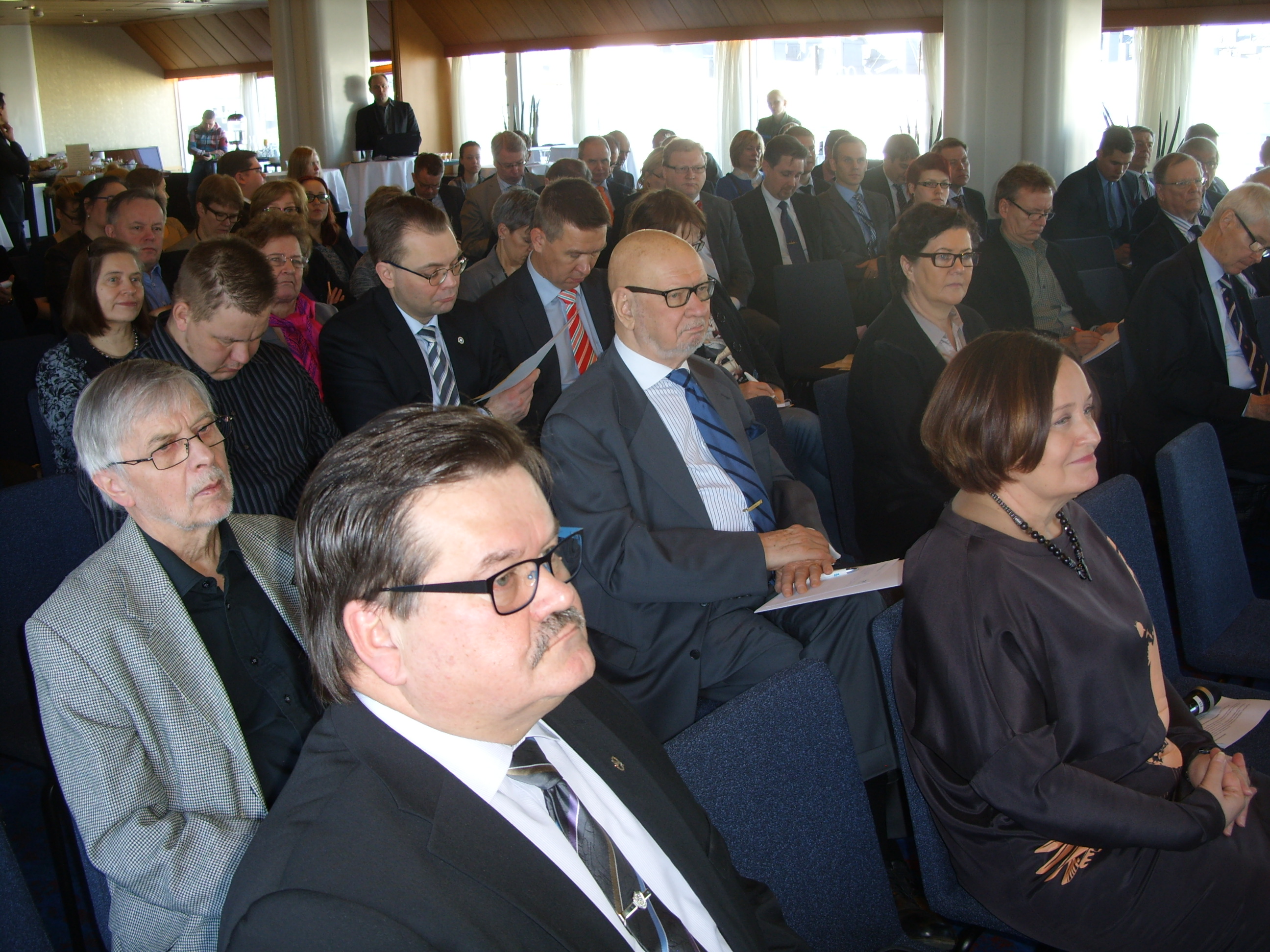 Yleisöä VIII MTS 20.3.2014 Ukraina