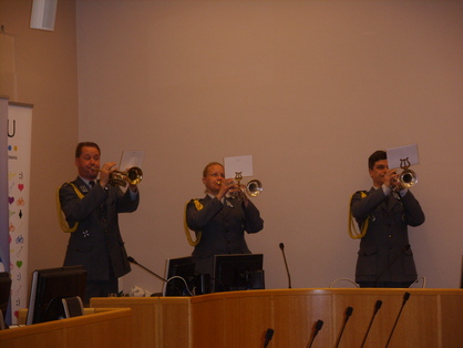 Pohjan Sotilassoittokunnan ryhmä MTS 3.6.2013 Oulun valtuustosalissa